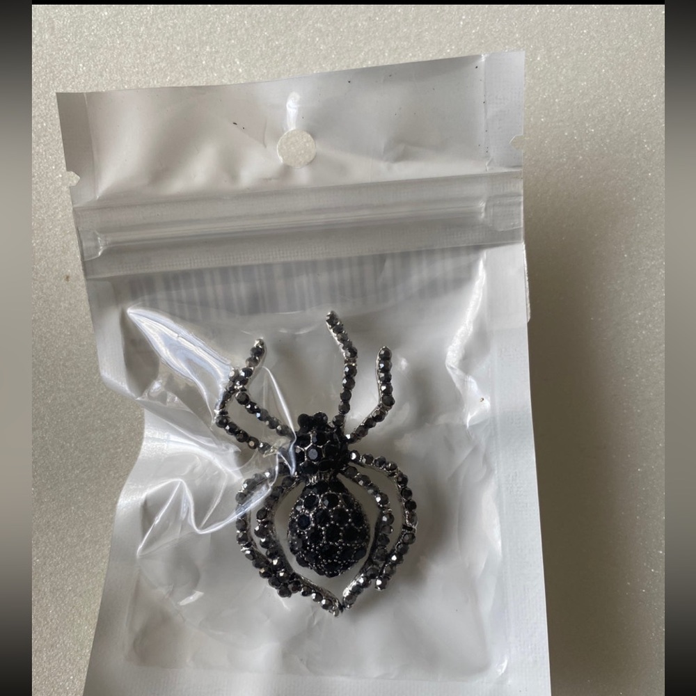 Spider silver plated/black Rhinestone Halloween Brooch Women Suit Brooches Pin - Picture 5 of 6